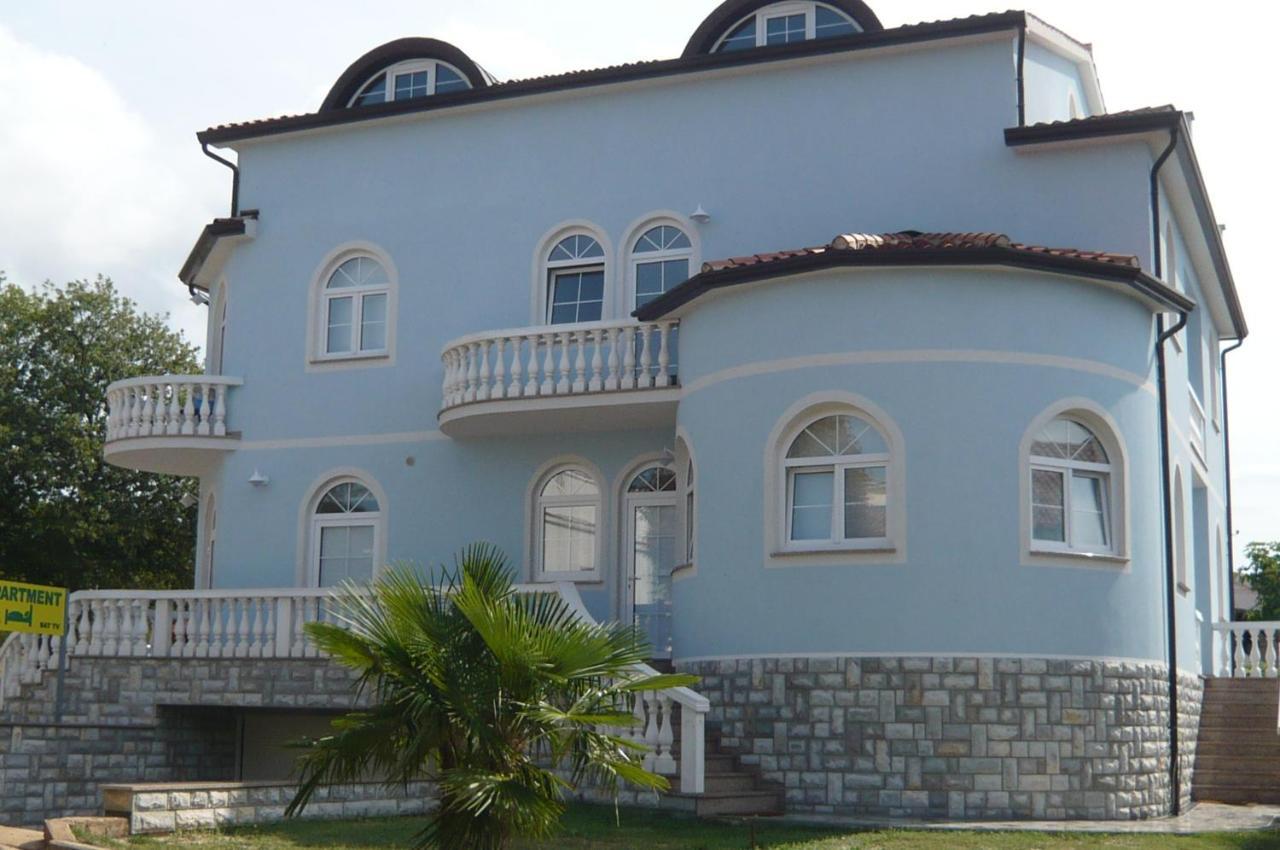 Apartment Fabic بوريتش المظهر الخارجي الصورة